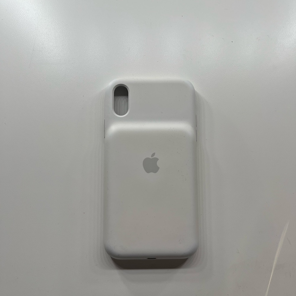 iPhone XR Charging Case